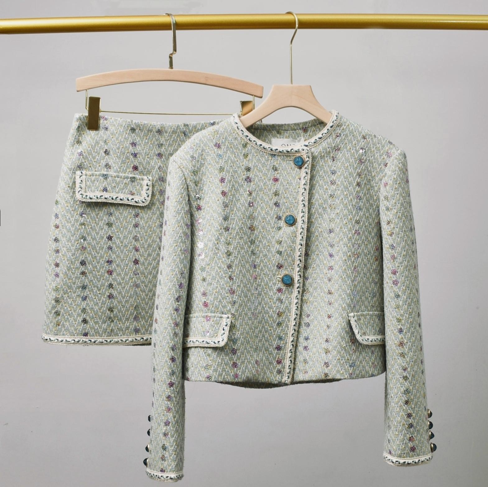 Winter Clothing Line - Setelan Mewah Wol Elegan Wanita Atasan